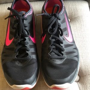 Women’s Nike shoes